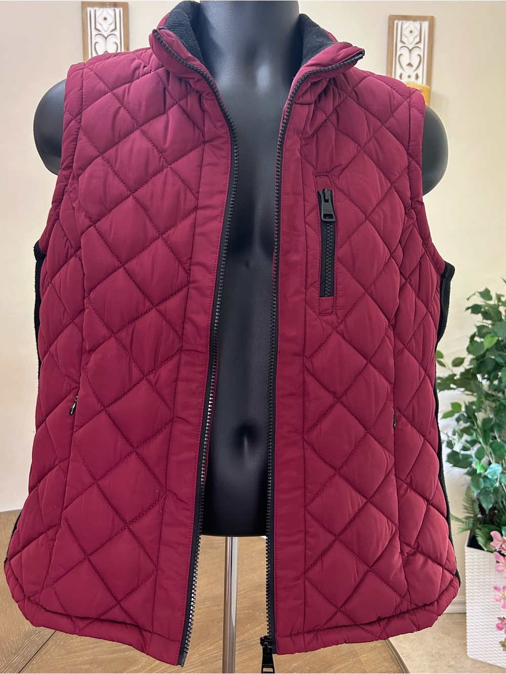 Andrew Marc Women’s Quilted Puffer Vest